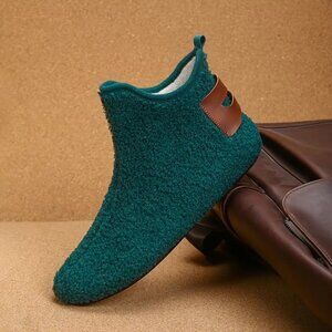 Men 's Slip On Slippers  -  NWOT